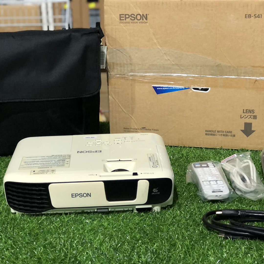 Projector EPSON EB-S41 (ເຄື່ອງໂຊ ຍັງບໍ່ໄດ້ໃຊ້ງານ)